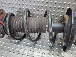 Etujousi Oikea OEM S26309145 Renault