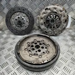 Conjunto de embreagem VW PASSAT Variant B8 03G141025C