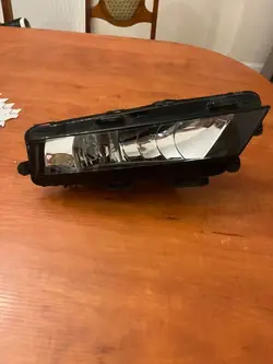 OEM 5E0941700F Halogen dimljus fram höger
