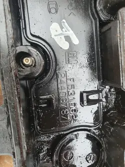 Couvercle de soupape en plastique Opel Corsa C 1.2 Z20U 2003