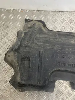 Couvercle de boîte Mercedes-Benz OEM A2115202523