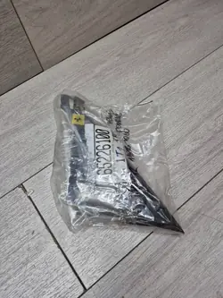 Ferrari 360 Links Spiegelhalterung OEM 65226100