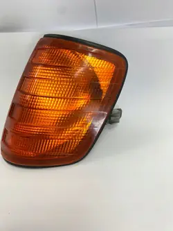 Clignotant avant gauche OEM P25-1 21W Mercedes W124