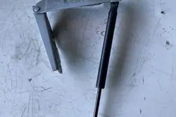 Oikea tavaratilan saranat SSANGYONG REXTON 7115008102