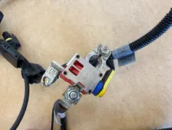 OEM A2124406413 akkuklemmi 32V 200A käytetty