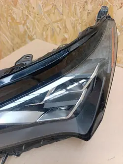 Farol esquerdo OEM KMKNIO999 para Lexus NX 2019-2021