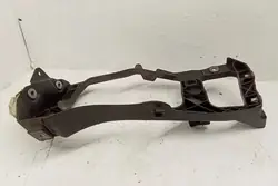 Voorste rechter koplampbeugel VW TOUAREG 7P6806510