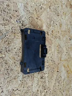 Audi e-tron moottoritietokoneen kiinnike OEM 4ke915345a