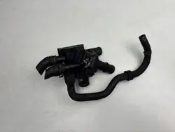 Boîtier de thermostat Skoda OE OEM 06A121513 Occasion