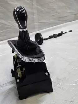 Vaihteenvalitsin Opel Astra 4 IV J 1.4 T 55577317