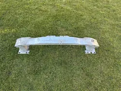 AUDI A3 8V Etupuskuri OEM 8V0807109 B