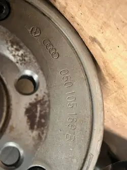 Vilebrequin OEM 06AF pour 2.0 FSI 150CH - Occasion