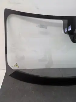 Begagnad framruta Audi Q8 e-tron OEM #1