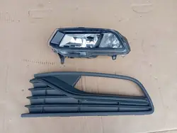 Grade de Farol de Neblina Esquerdo VW POLO 6C 6C0941661D