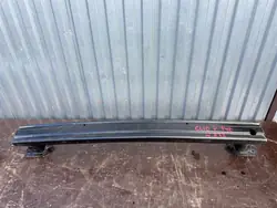 Travesaño parachoques trasero OEM 756108804R Renault Clio V