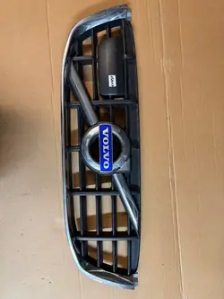 Volvo XC60 I grille original OEM 131217