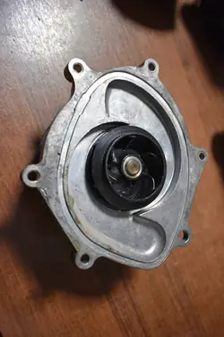 Pompe à eau Porsche 991