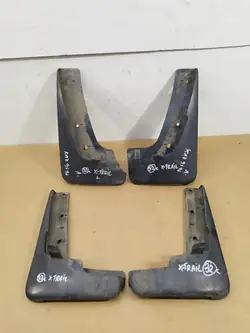 OEM roiskesuojat Nissan X-Trail 2007-2013