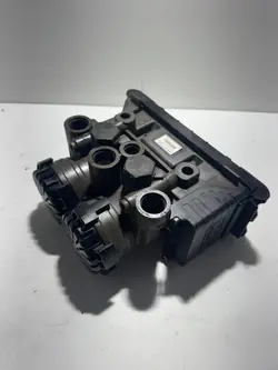 Ford OE EBS Taka Modulaattoriventtiili K102879
