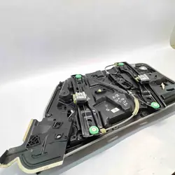 Elevador de vidro dianteiro esquerdo Mercedes-Benz GLA (X156) A1667200135