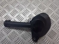 Renault Öljytäyttökorkki OEM 8200639421A - Käytetty
