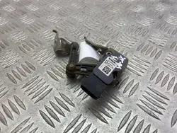 Volvo XC90 2017 Taka-ilmajousituksen tasosensori OEM 32246988
