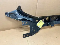 Audi A6 E-Tron 85E Bakförstärkning OEM 85E813333