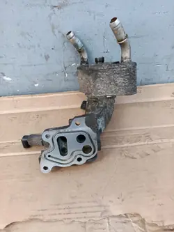 Öljysuodattimen kiinnityskotelo OEM BL3E6A642CF Ford F-150