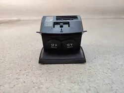 12V tupakansytytinpistorasia OEM A2218200009AOP Taka