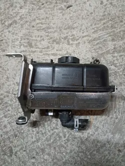 Depósito de refrigerante OEM 68364312AC Jeep Wrangler