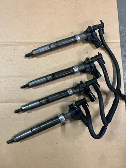 Set di iniettori carburante VW T5 LIFT 2.0 BITDI 03L130855BX