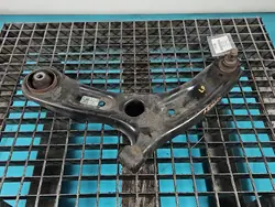 Braccio di Controllo Anteriore Sinistro Kia Rio IV 16-23