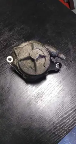 Unterdruckpumpe OEM 72162504 für BMW 5 E34