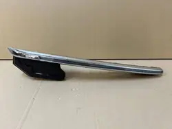 OEM 761941056 Höger DRL för VW Touareg III Lift