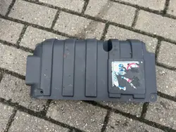 AdBlue-säiliöpumpun kansi OEM 5801389886 Ivecolle