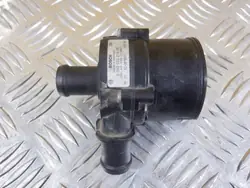 Pompe à eau supplémentaire VW Audi Skoda 5Q0121599T