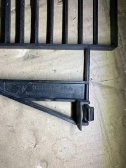 Cadre de Grille Radiateur Porsche Macan 95B OEM 95B820746A