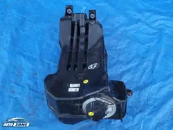 AdBlue-säiliö & Pumppu Audi Q7 II OEM 4M0131969R