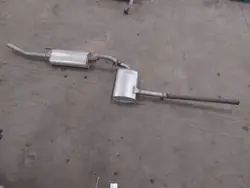 OEM 040411915 040341117 Auspuff Schalldämpfer VW Passat