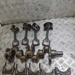 Käytetty kampiakseli OEM A2641218T Mercedes-Benz C-luokkaan