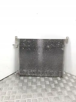 Opel Signum 2007 Jäähdytin / A/C Kondensaattori OEM 12805059