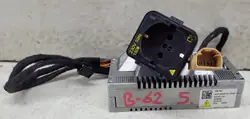 Volkswagen OE Spanningsomzetter 12V naar 230V