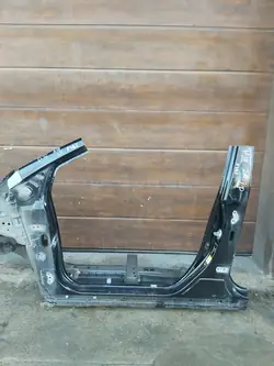 Piliers A B gauche Toyota Prius IV OEM