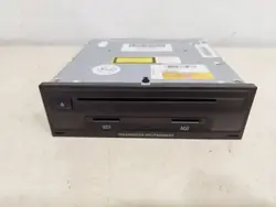 VW CD-vaihtaja OEM 7P6035664X Touareg 3.0L 2011