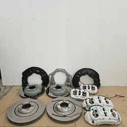 Porsche Taycan Jarrukokonaisuus OEM 9J1 - Eteen & Taka