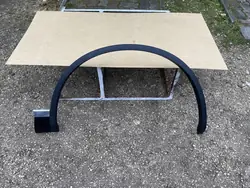 Höger skärmkåpa VW Touareg 7P 2010- OEM 7P6853718C