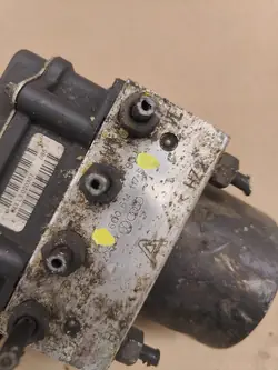 Bomba de controle ABS Volkswagen Polo
