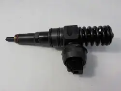 VOLKSWAGEN PASSAT B6 INJECTOR 038130073BQ