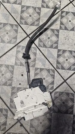 Audi Türschloss Vorne Links 4K1837015H