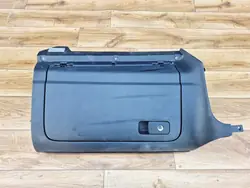 Handschoenenkast passagier OEM 1K1857135 voor Golf VI